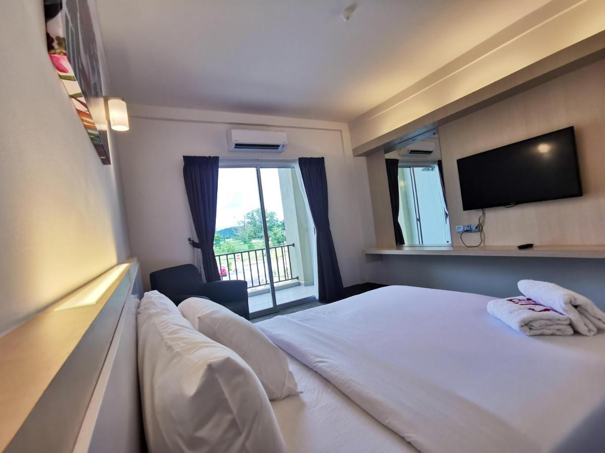 Serdang Lake View Resort Sungai Kechil Buitenkant foto