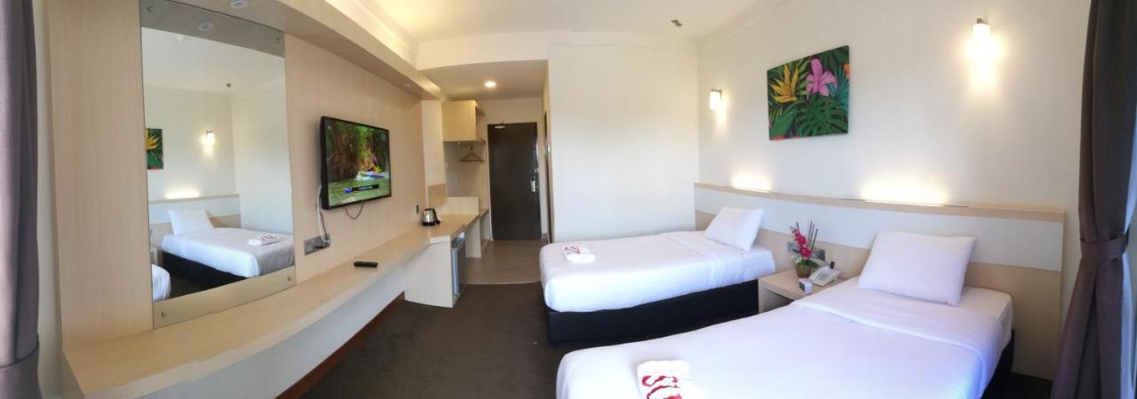 Serdang Lake View Resort Sungai Kechil Buitenkant foto